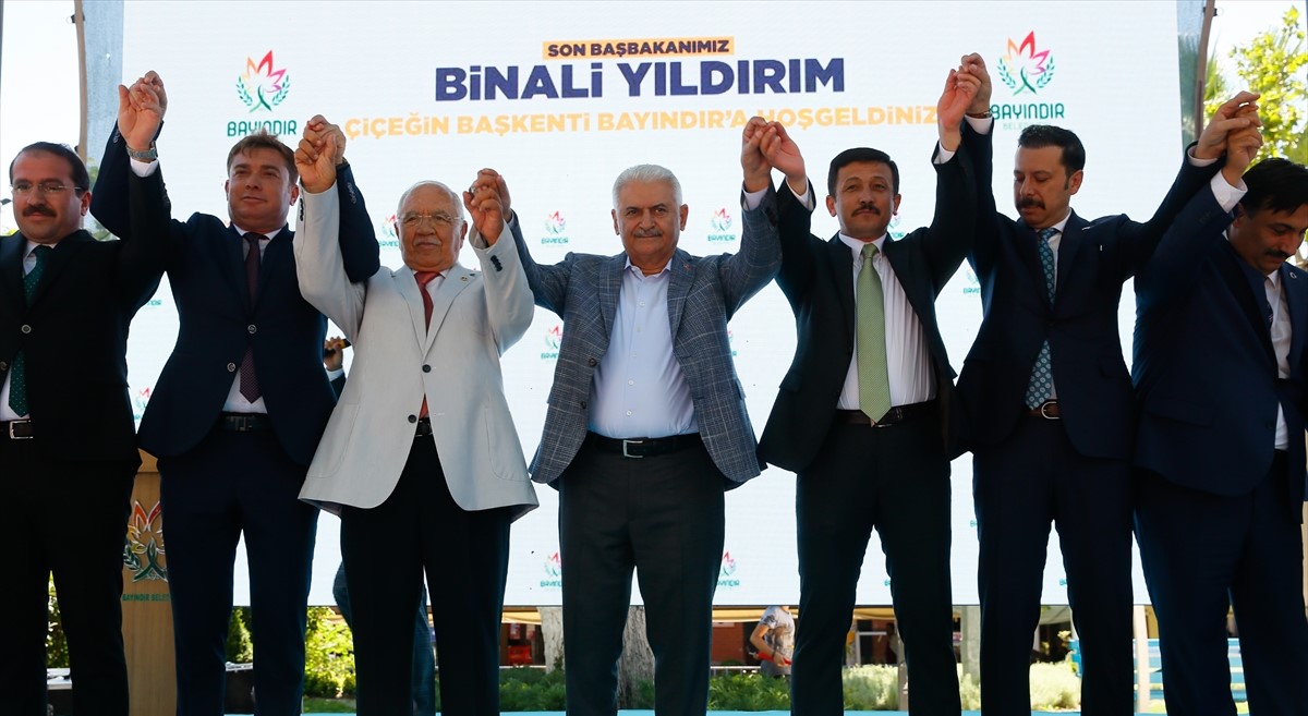 Binali Yıldırım'ın Bayındır ziyaretinde konuştu : 