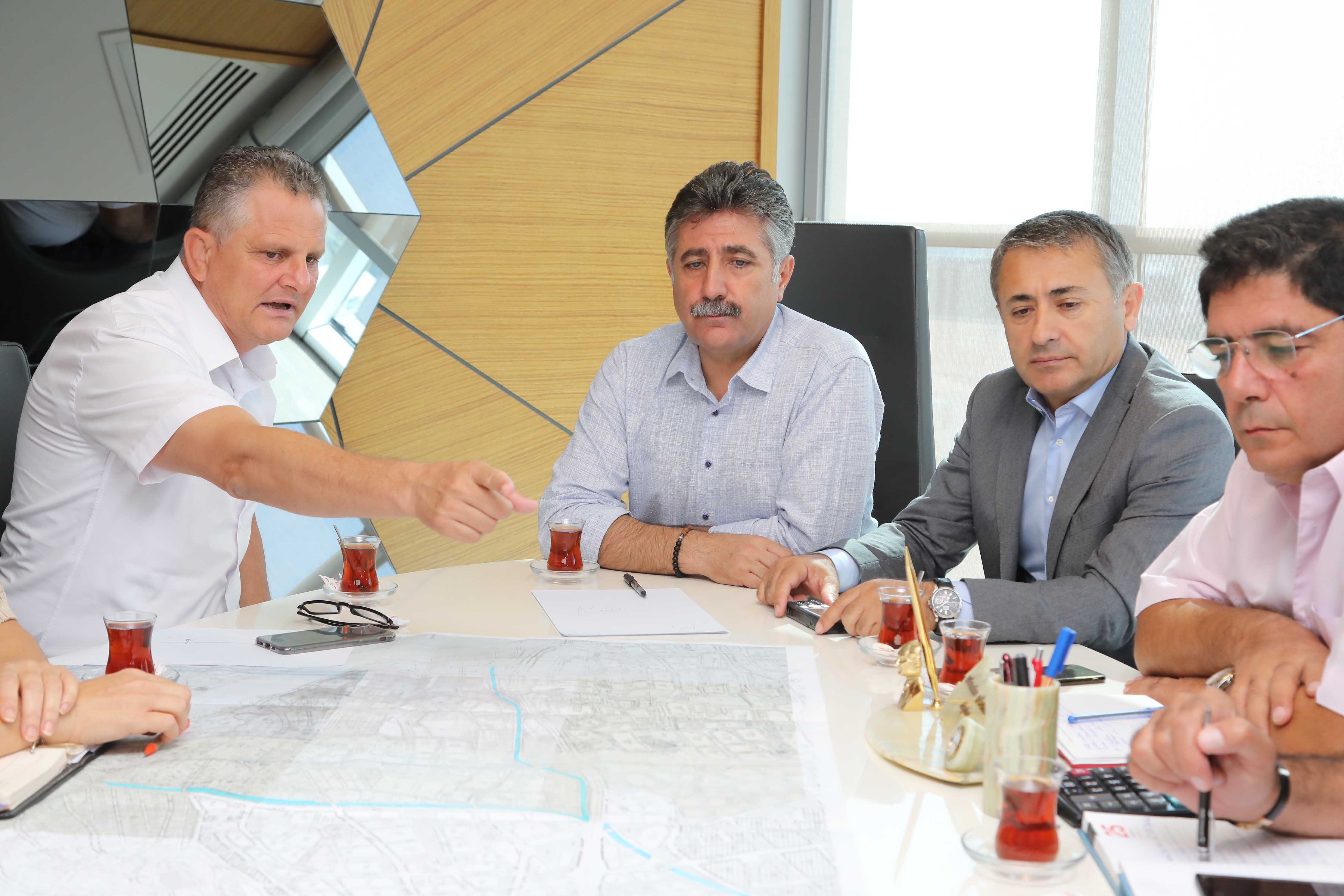 Bayraklı Belediyesi'nde İZSU zirvesi... Projeler masaya yatırıldı