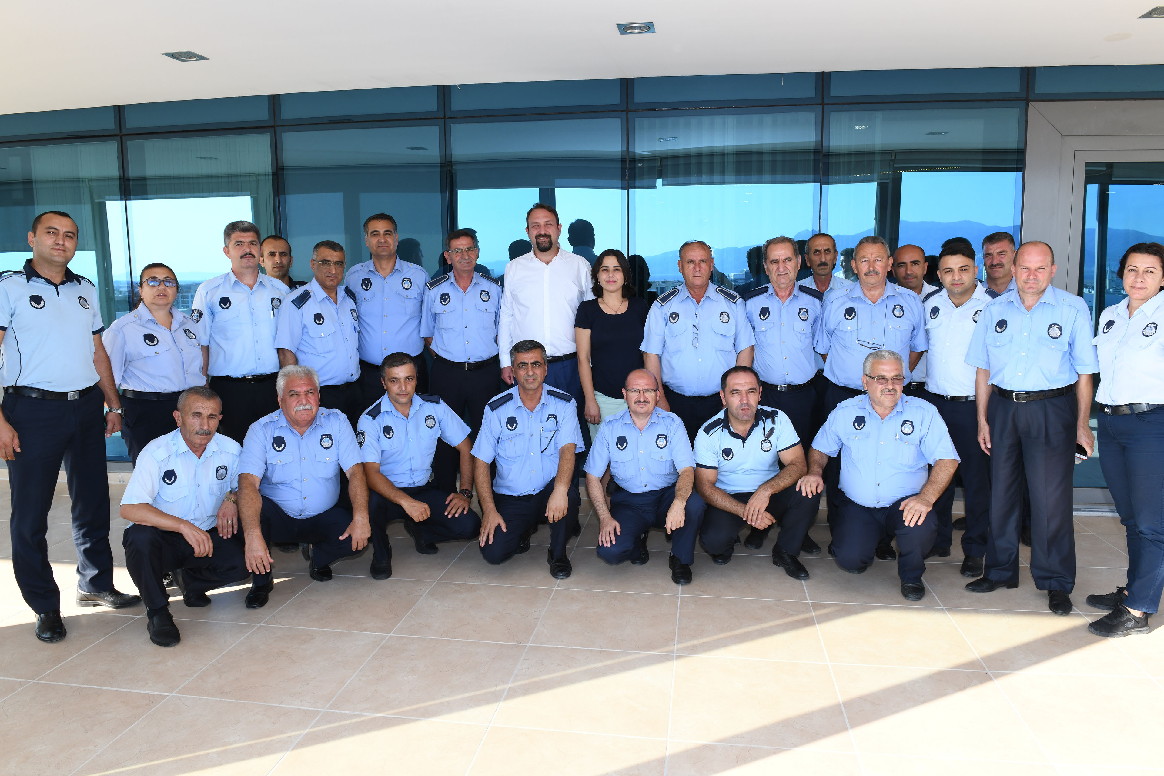 Başkan Gümrükçü'den zabıtalara mesaj: 