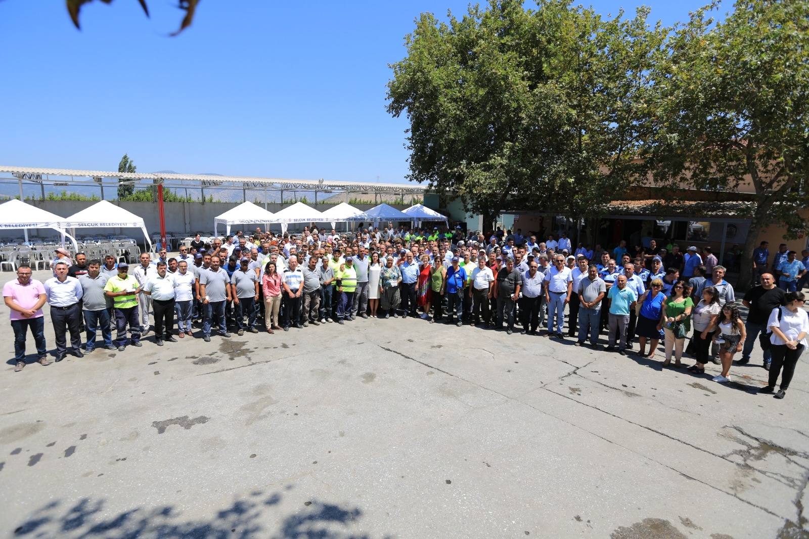 Başkan Sengel'den ekibine bayram mesajı: İşinize sahip çıkın