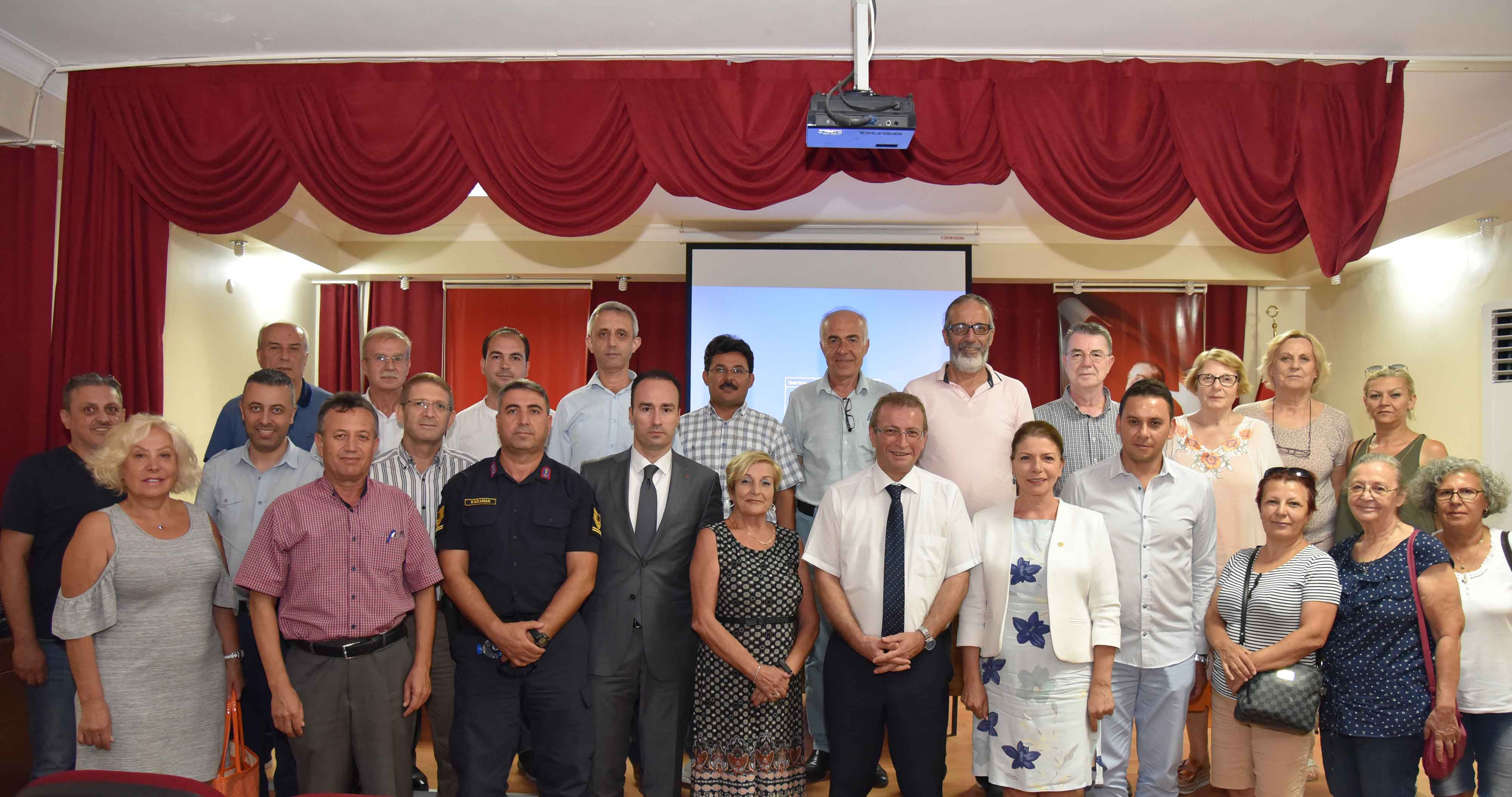 Karşıyaka'da müdürler vatandaşlarla buluştu