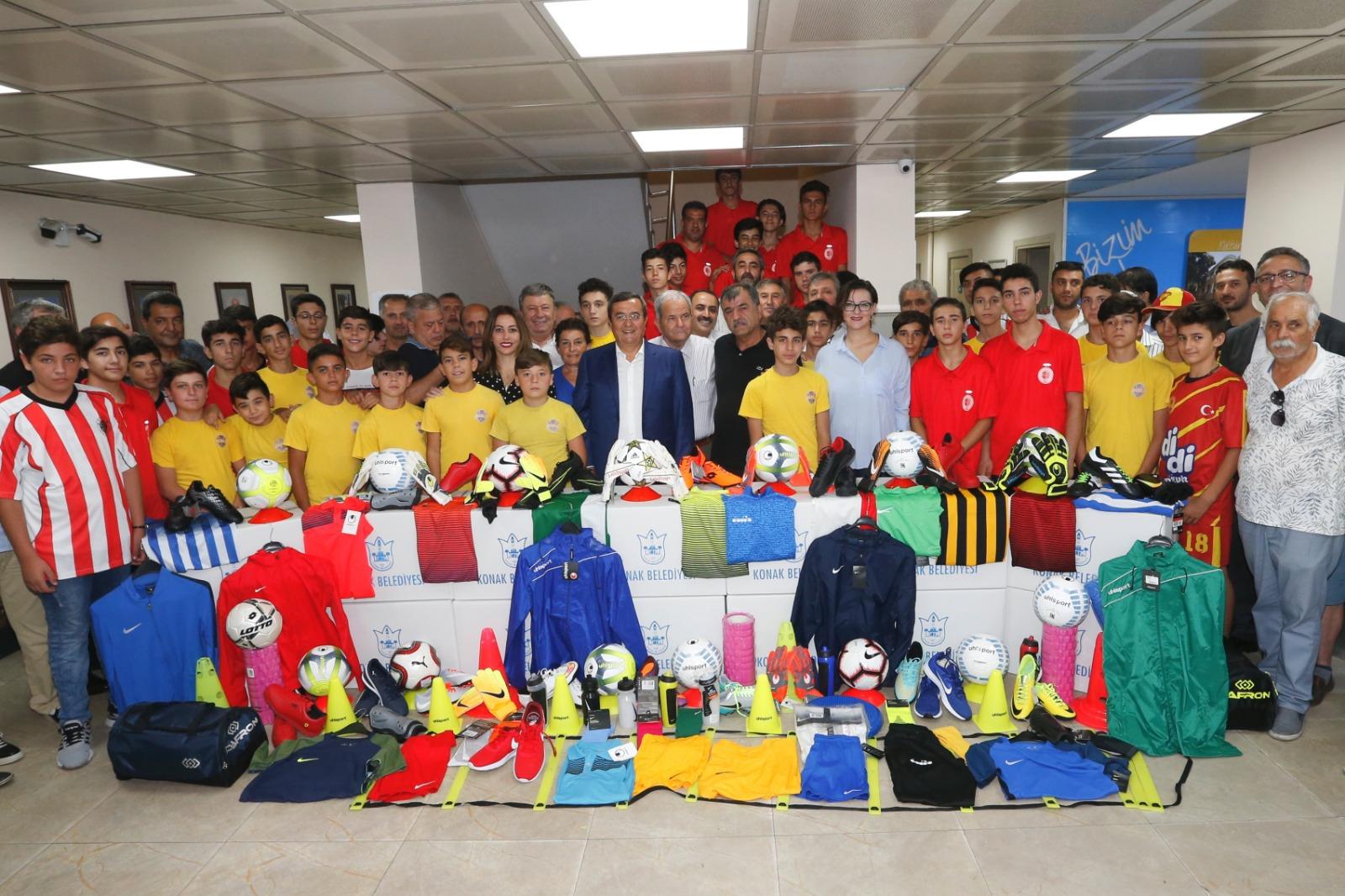 Konak Belediyesi'nden amatör spor kulüplerine tam destek