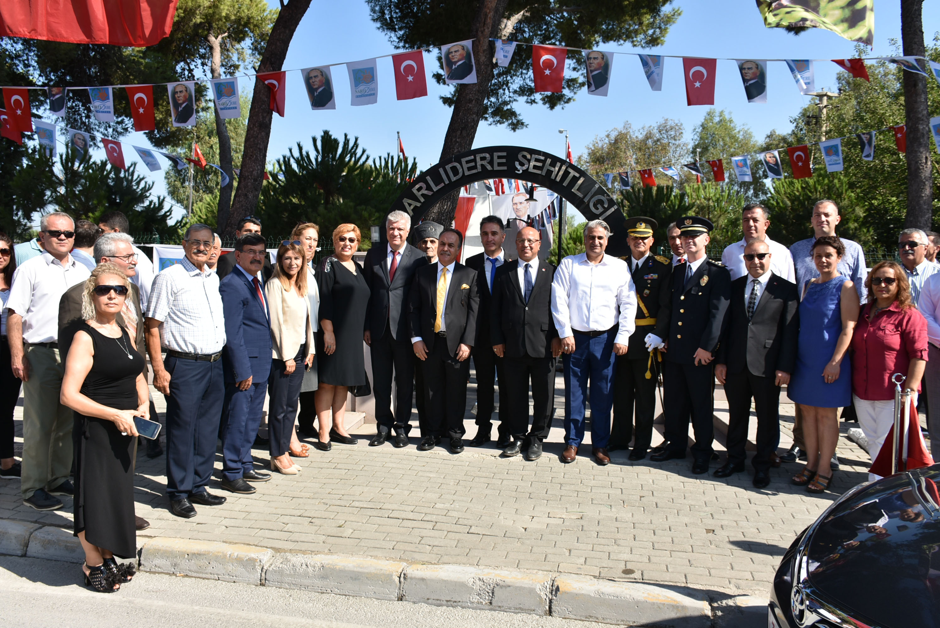 Narlıdere Şehitliği'nde duygulandıran 30 Ağustos töreni