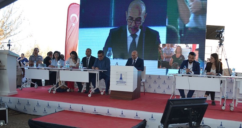 Dünyada bir ilk: Ormanda olağanüstü meclis