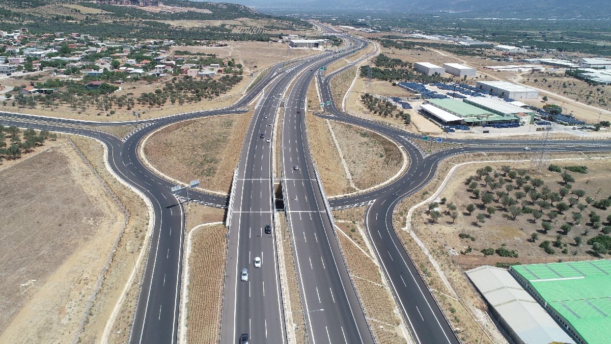 İzmir otoyolu günlük geçiş garantisini yüzde 50 aştı