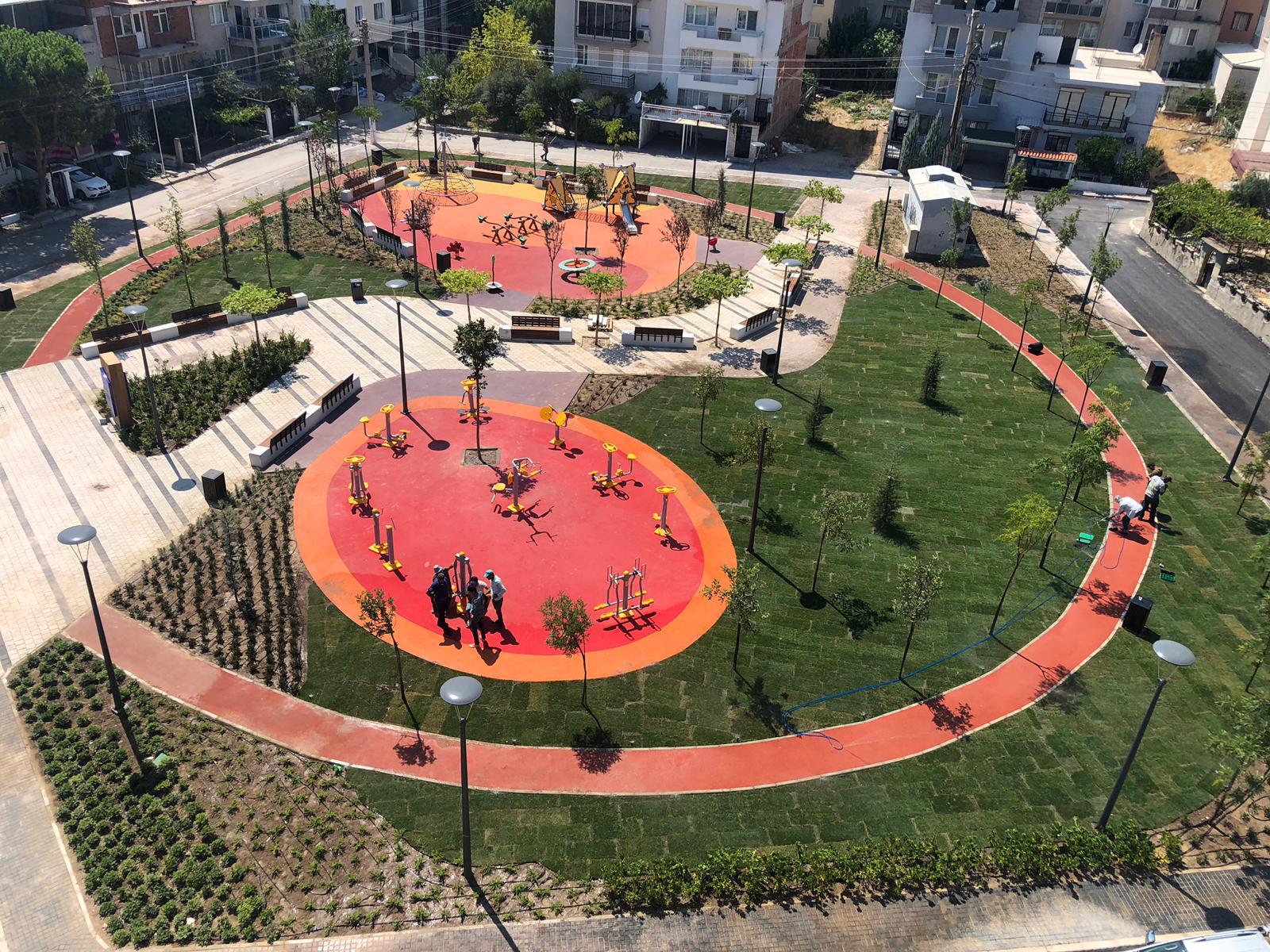 Büyükşehir Belediyesi mahalleleri yeşil alanlarla buluşturmaya devam ediyor: İzmir'e 3 yeni park