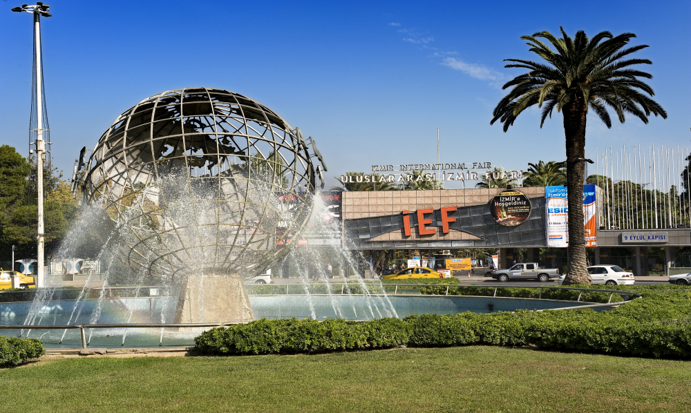 Kültürpark'ta işletmelere belediyeden tahliye kararı!