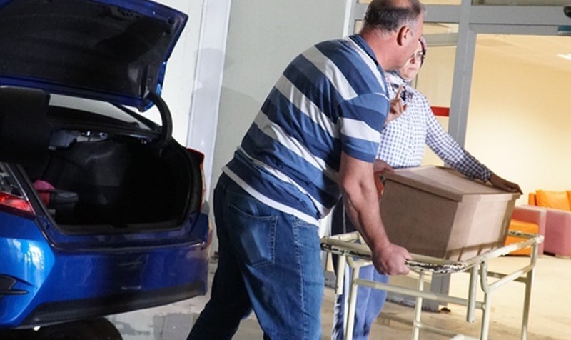 Minik Eymen için cenaze aracı verilmedi... Otomobilin bagajında getirildi
