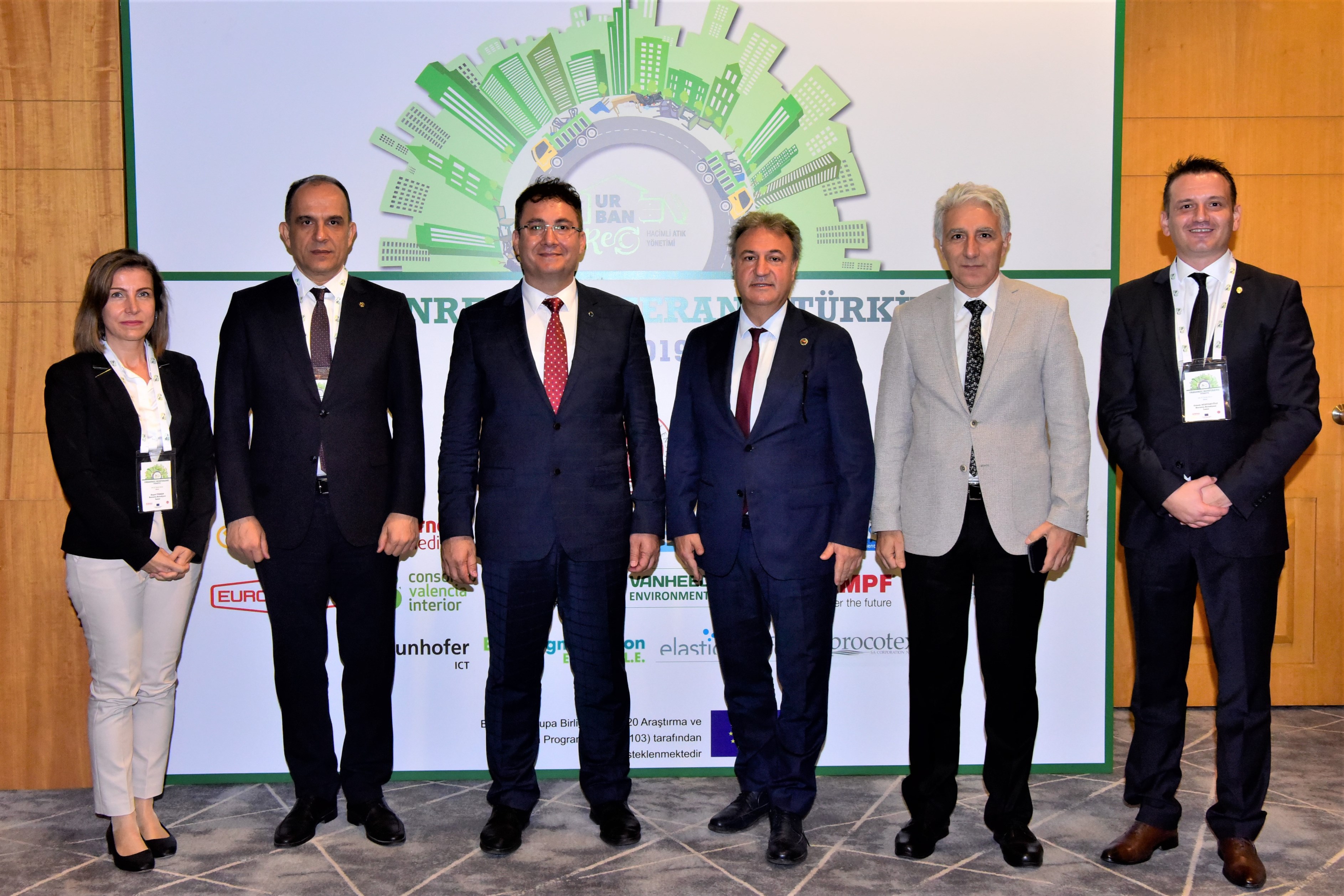 Bornova Belediyesi Geri Dönüşüm'de örnek oluyor