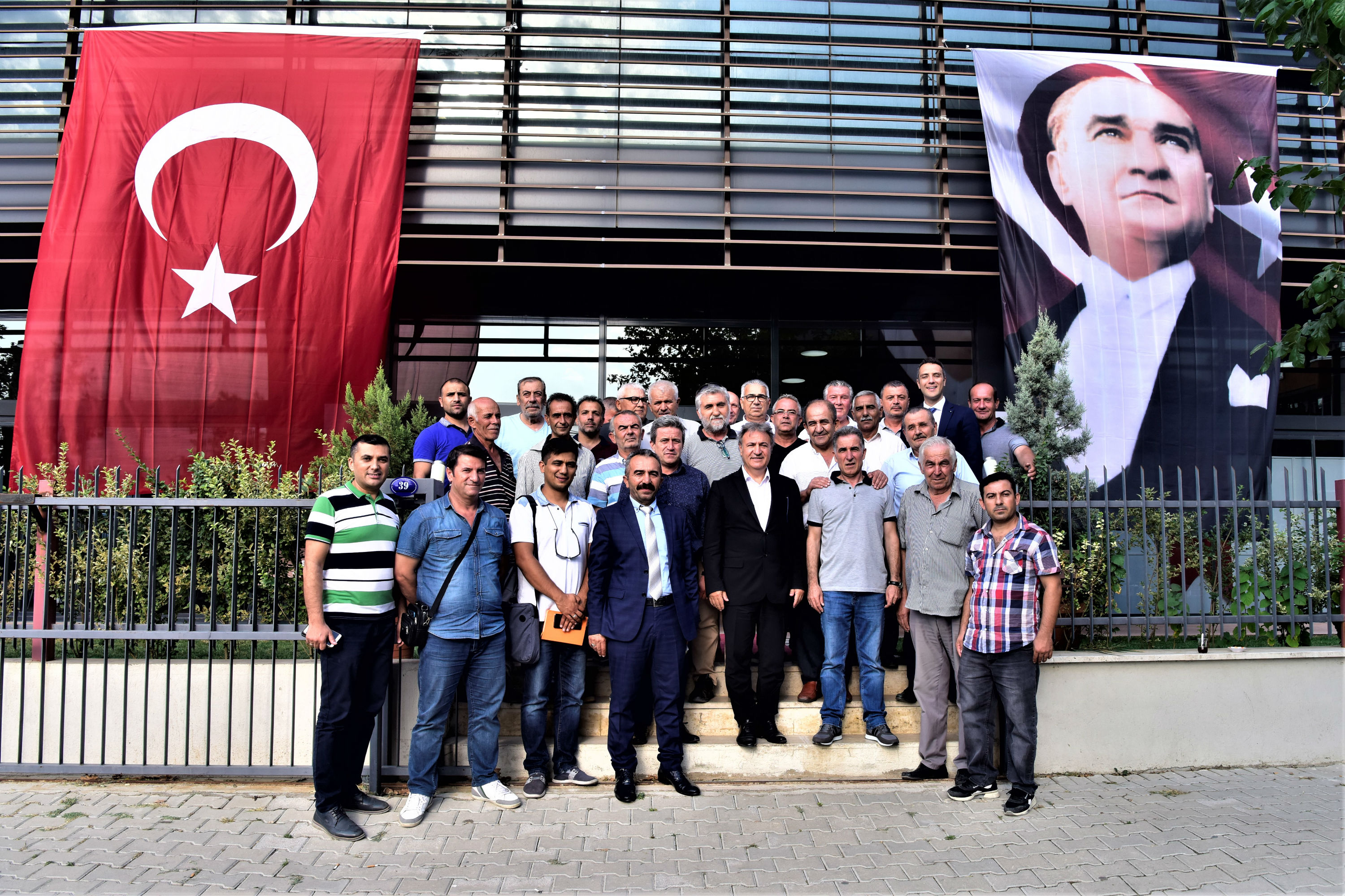 Başkan İduğ, Bornova'nın sorunlarını STK'larla birlikte çözecek