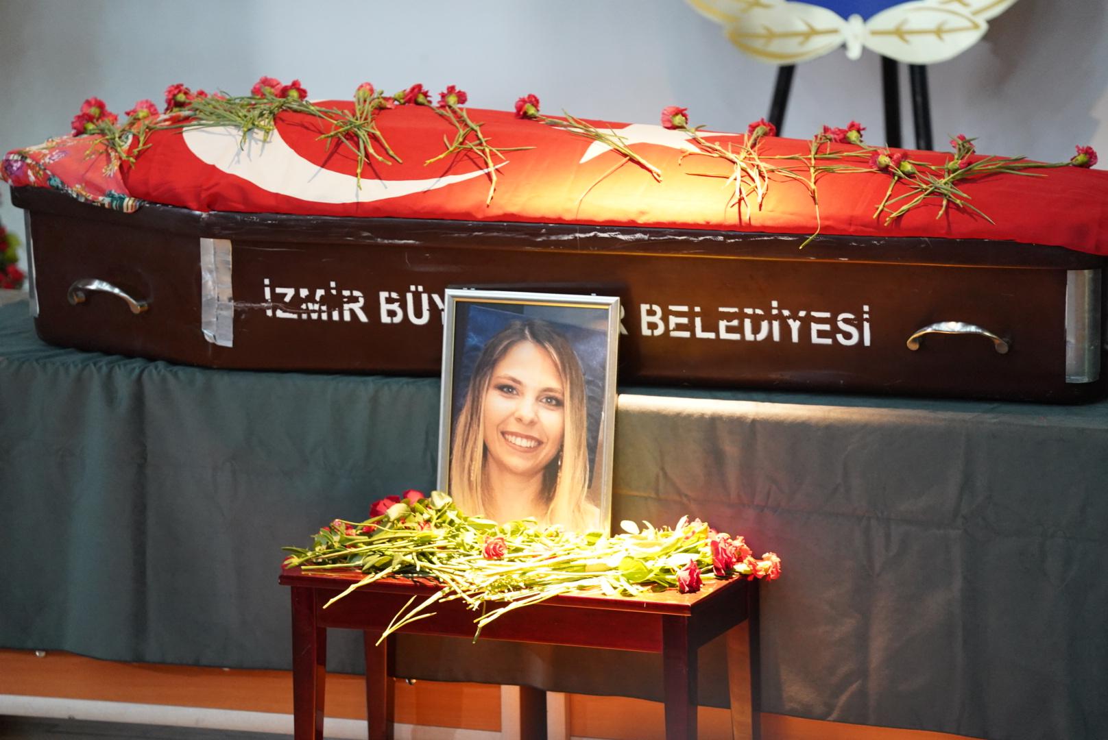 ''çimen gözlü güzel kızım, melekler yoldaşın olsun, ruhun şad olsun..''