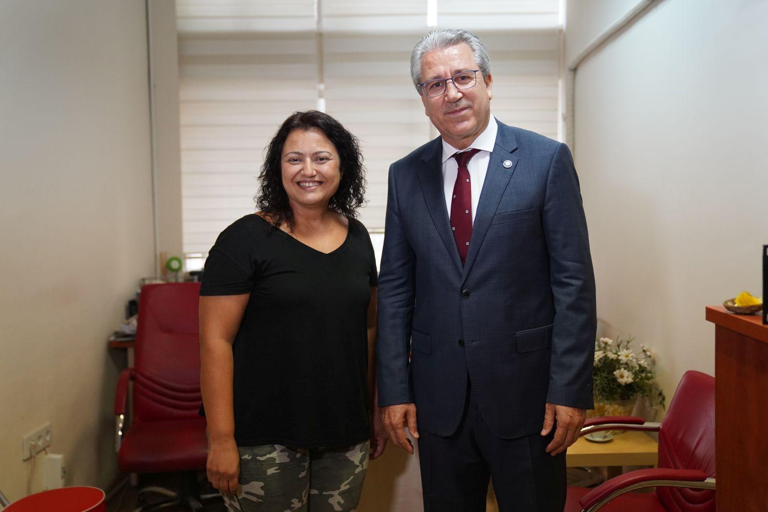 Prof Dr. Şanlıer'den kanserle savaşan hastalara umut aşılayan proje