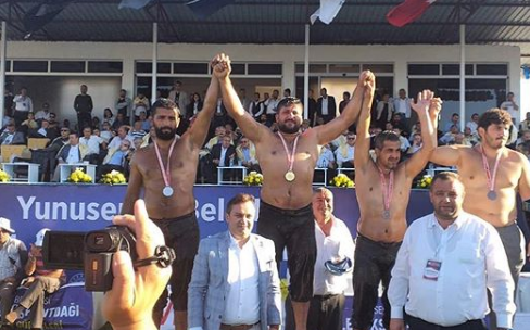 Yuntdağı başpehlivanı Nedim Gürel oldu