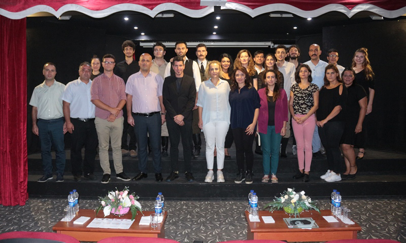 ''Kuvayı Milliye Destanı'' çocuk mahkumlar için sahnelendi.