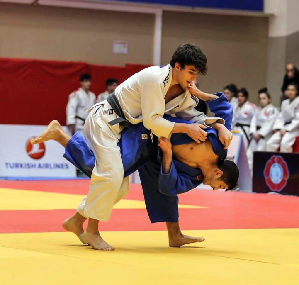 İzmir'li ''Gümüş'' Şimşek