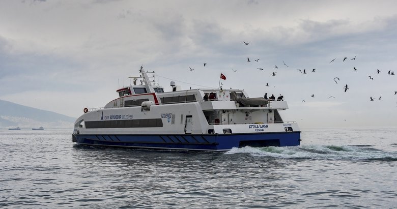 Hava bozuyor: İzmir'de vapur seferleri iptal edildi