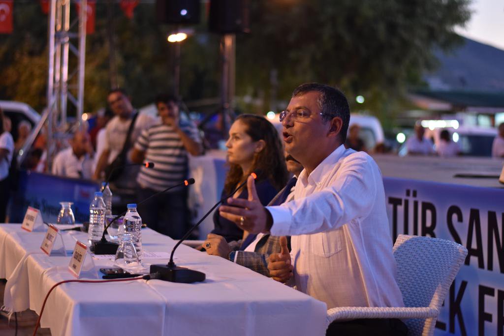 Özel'den yüzde 40 +1 çıkışı ''Açıklamaları hayretle takip ettik''