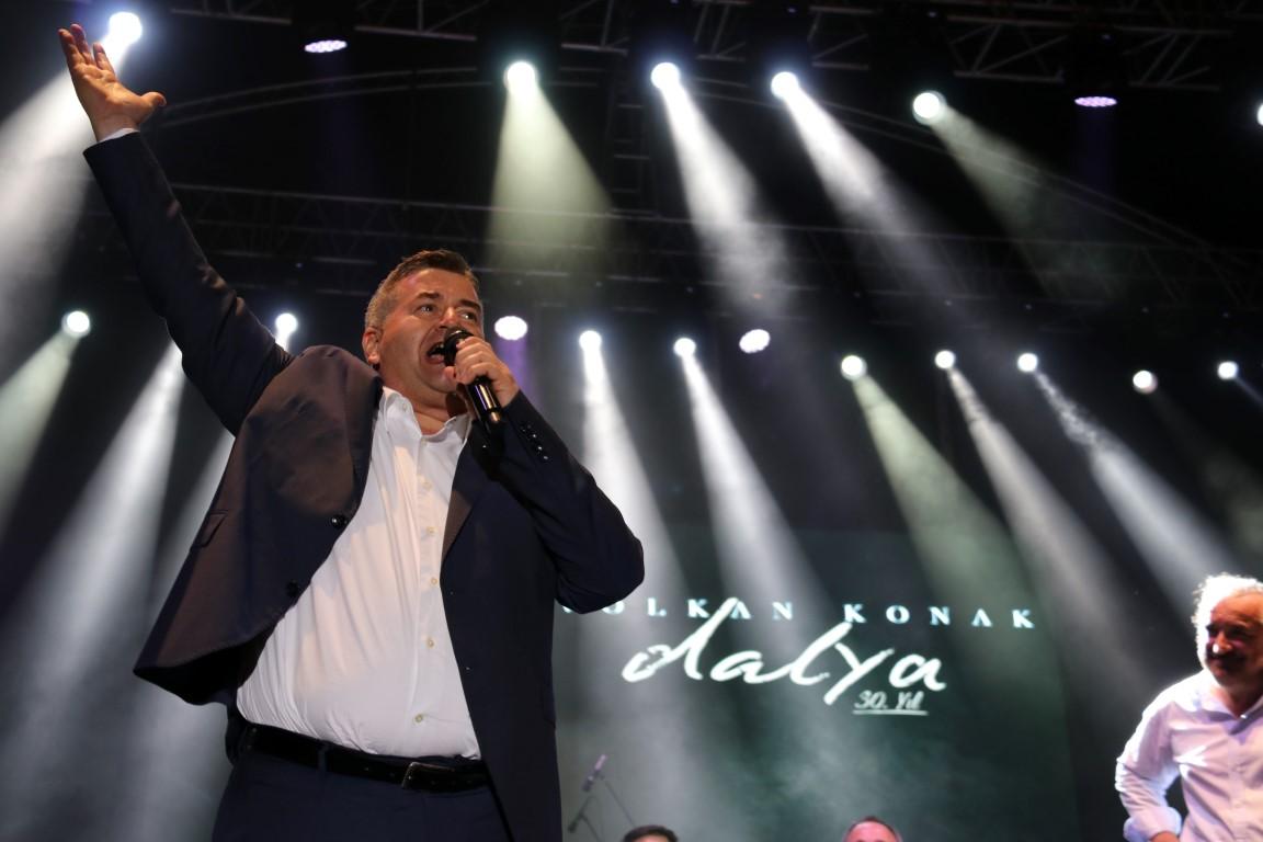 Oran: “Alaçatı, paraçatı’ imajını yıkmak için mücadele ettik.”