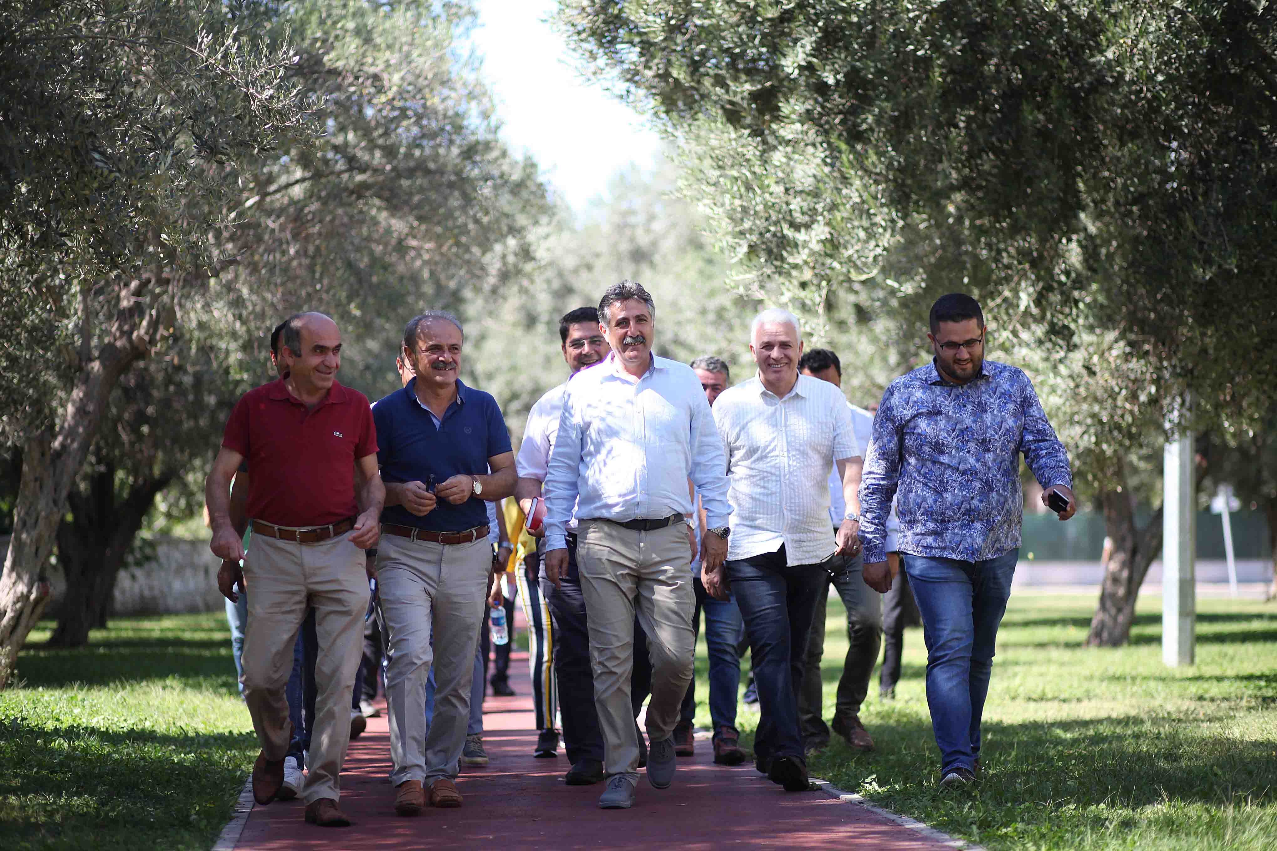 Sandal: ''Bayraklı'da çözülmeyen sorun kalmayacak''