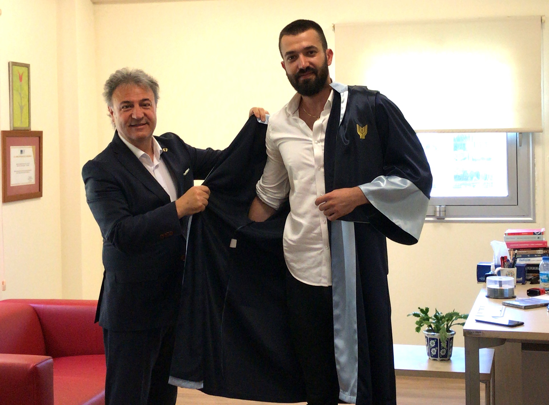 İduğ’dan girişimci gençlere destek