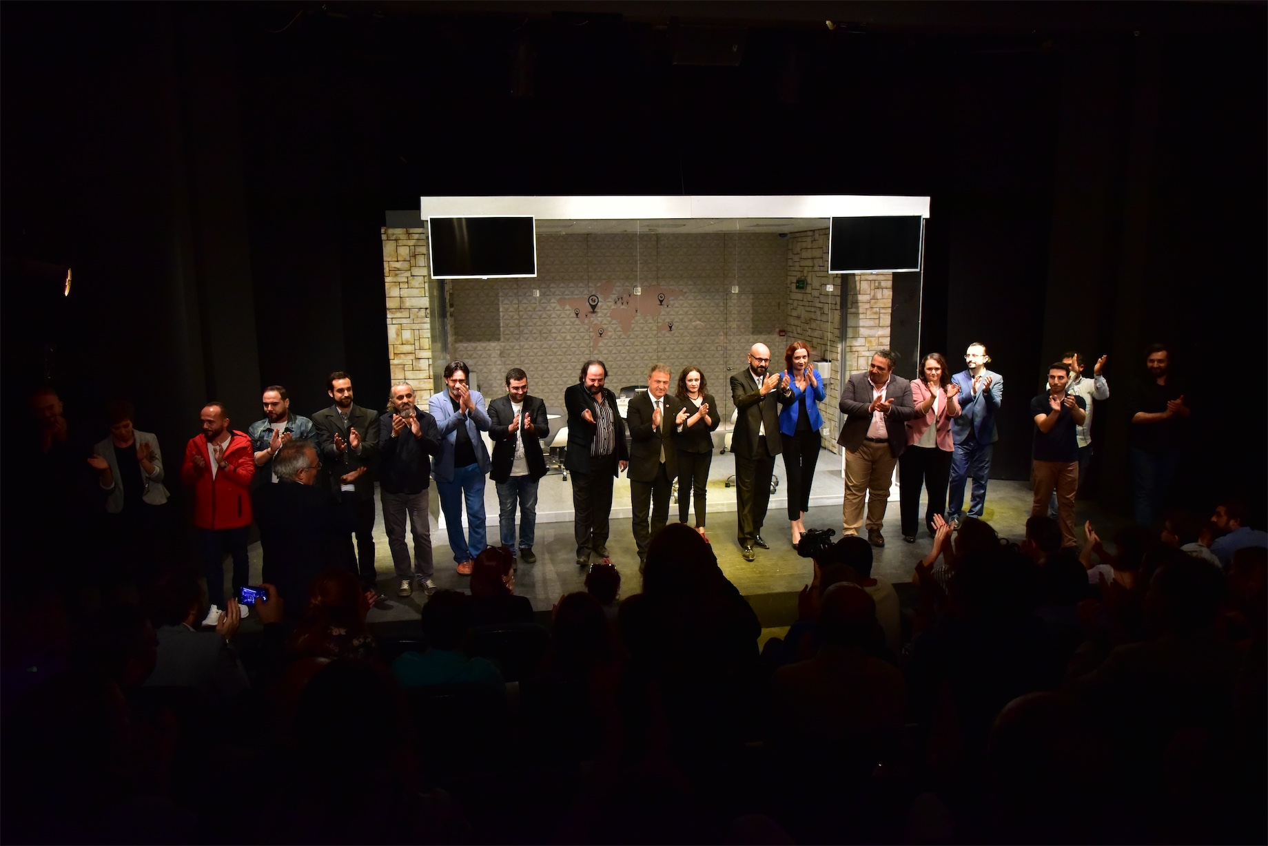 BBŞT gösterilerine 'Metot' ile başladı