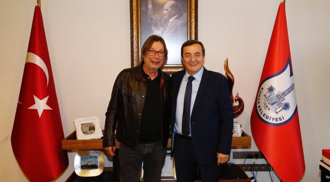 Başkan Batur’dan Göztepe’ye tam destek