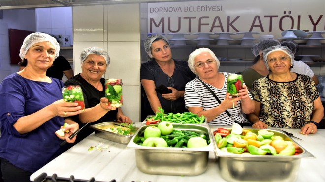 Bornovalı kadınlar kışa belediye kursuyla hazırlanıyor!