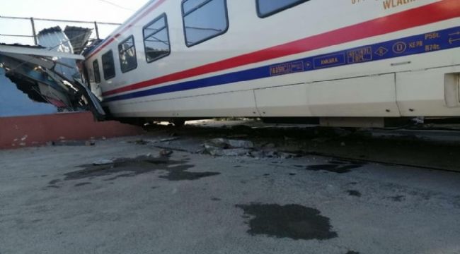 Yolcu treni facianın eşiğinden döndü!