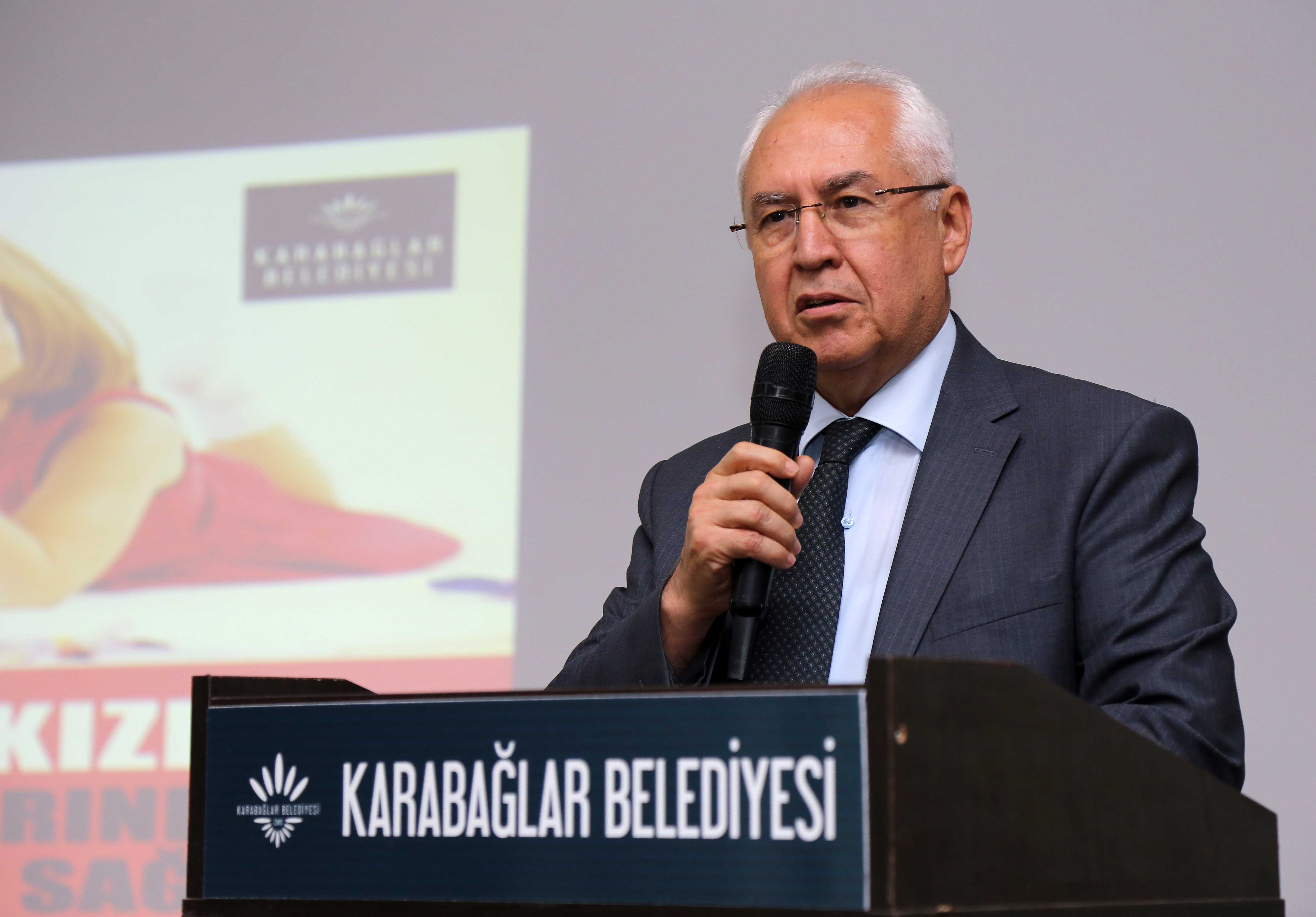 Selvitopu'ndan anlamlı mesaj ''Kadın eve hapsolmayacak”