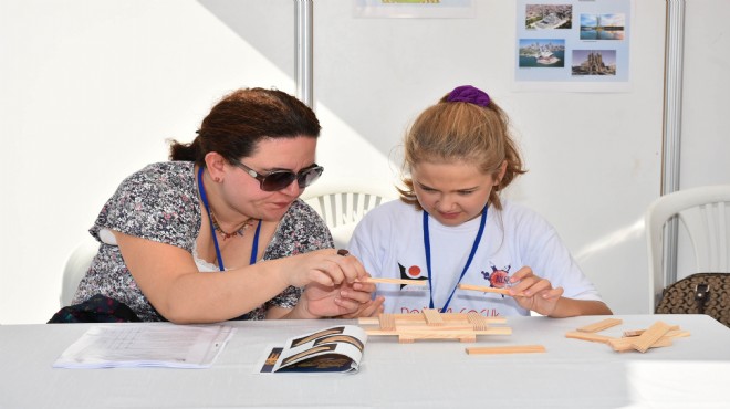 Narlıdere Bilim Şenliği’ne yoğun ilgi