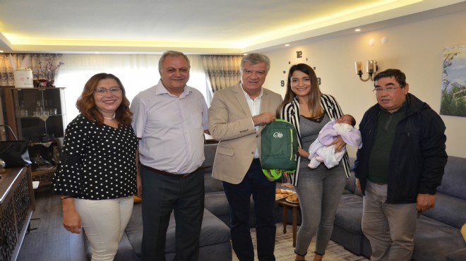 Narlıdere'de bebeklere 'hoş geldin' karşılaması