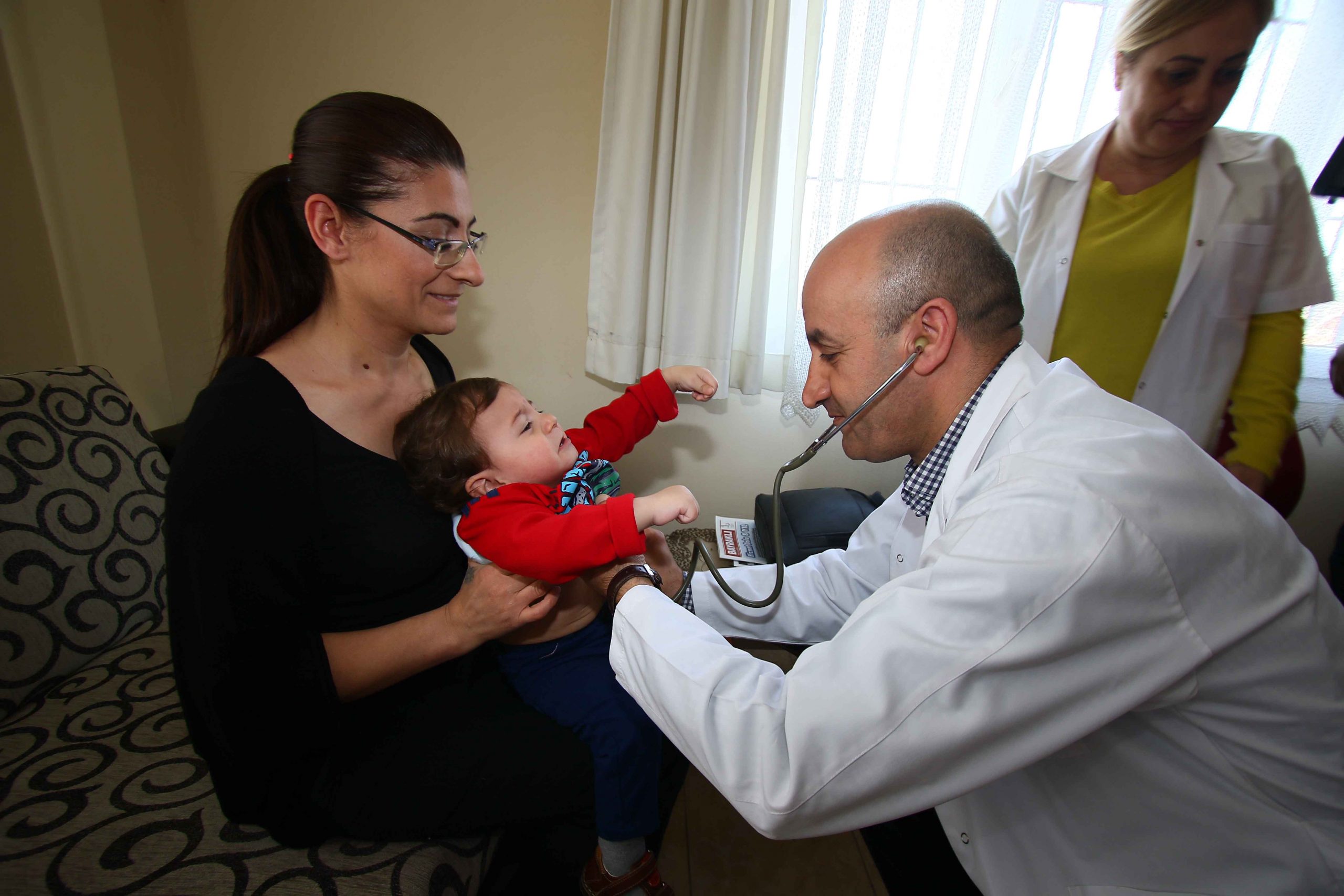 Bayraklı Belediyesi'nden özel hastane kalitesinde hizmet: 8 ayda 18 bin kişiye ücretsiz sağlık hizmeti