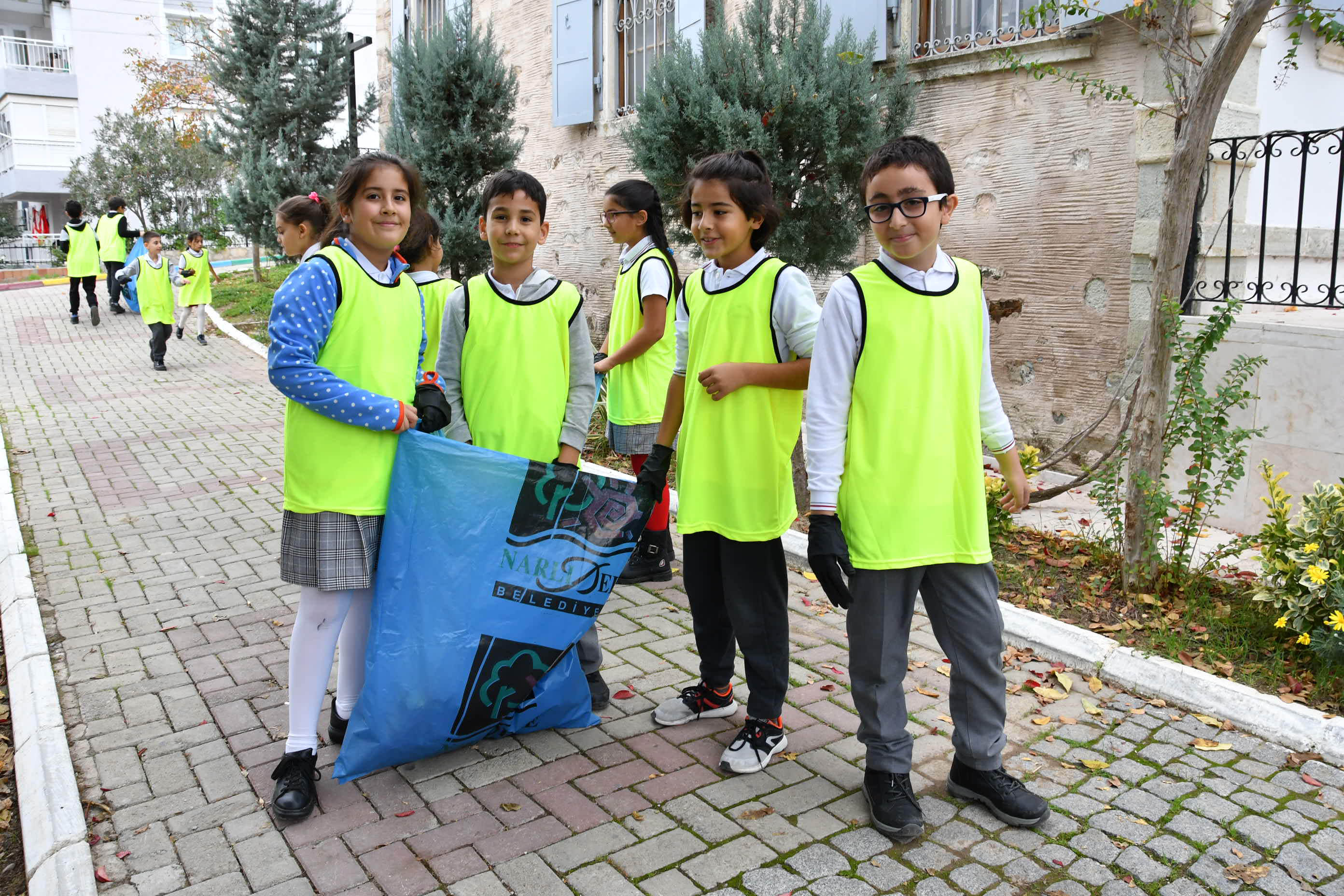 Narlıdere’nin Temizlik Avcıları işbaşında