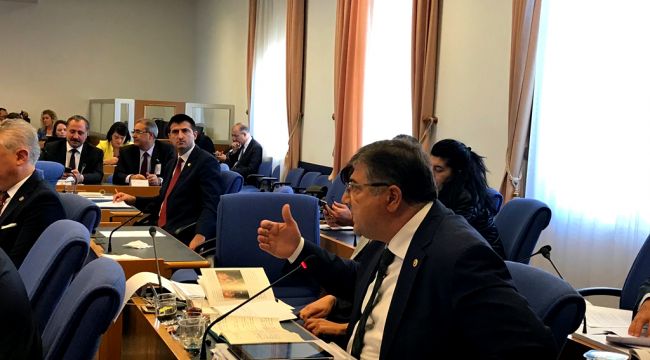 CHP'li Sındır'dan 'Hastaneler şirketleşiyor' çıkışı