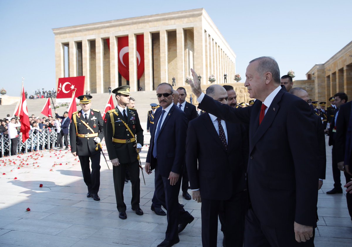 Anıtkabir'de 'Recep Tayyip Erdoğan' sloganlarına suç duyurusu