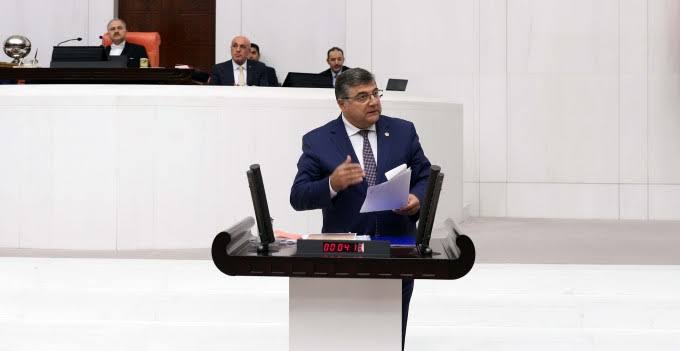 CHP'li Sındır, 