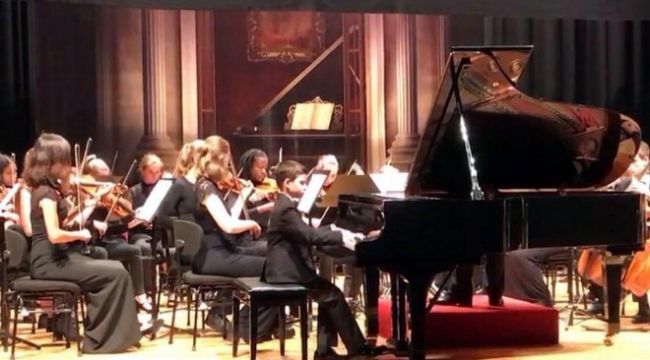 İzmir'in küçük müzik dehası...