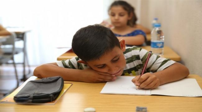 Karşıyaka'da 'Ödev Evi' projesi start alıyor