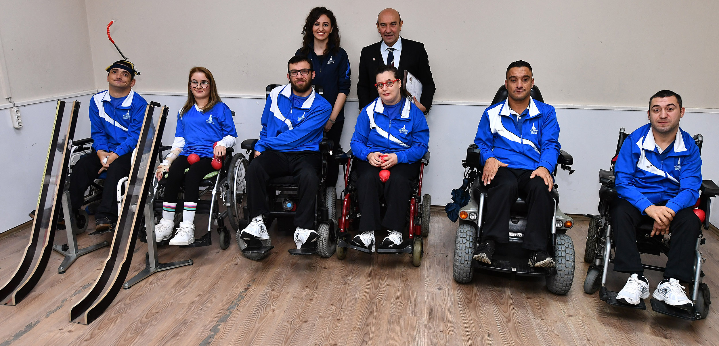 Başkan Soyer'den engelleri kaldıran ziyaret