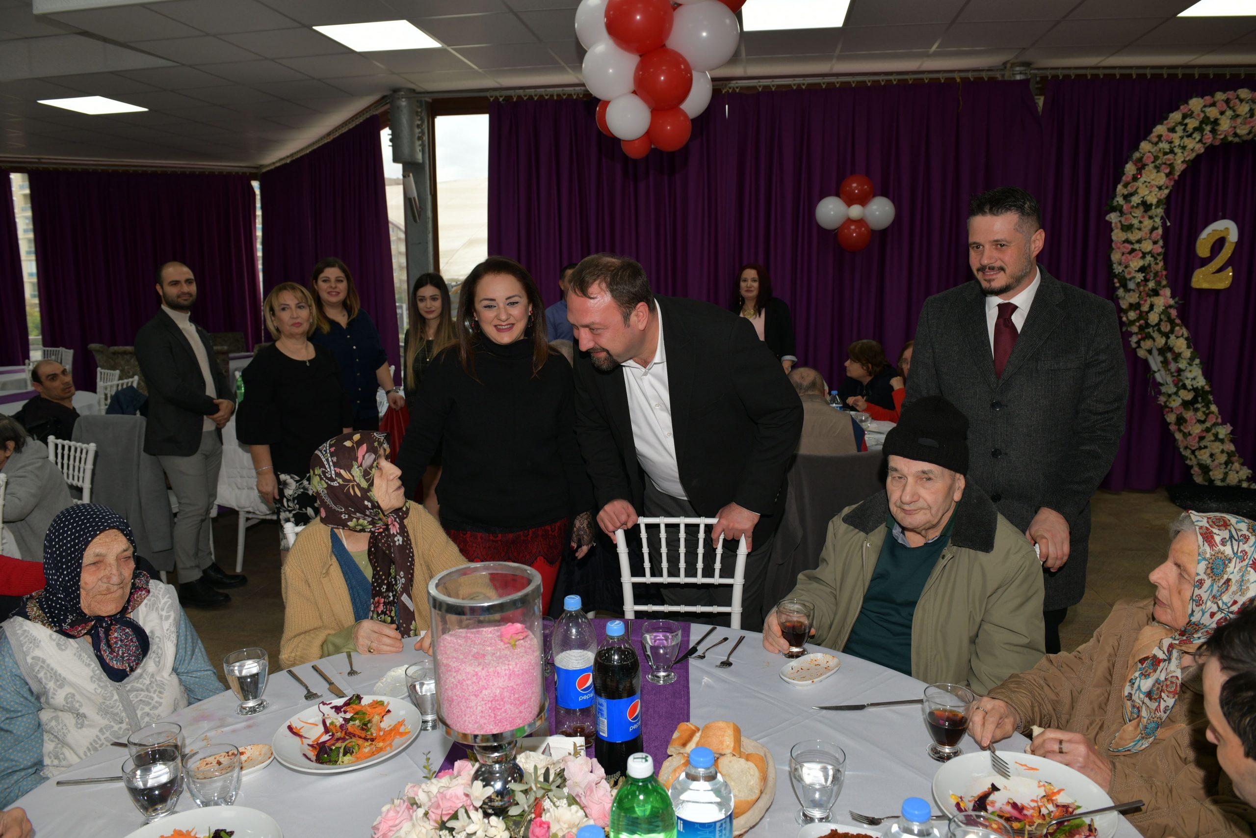 Huzurevi Sakinleriyle yılbaşı kutlaması