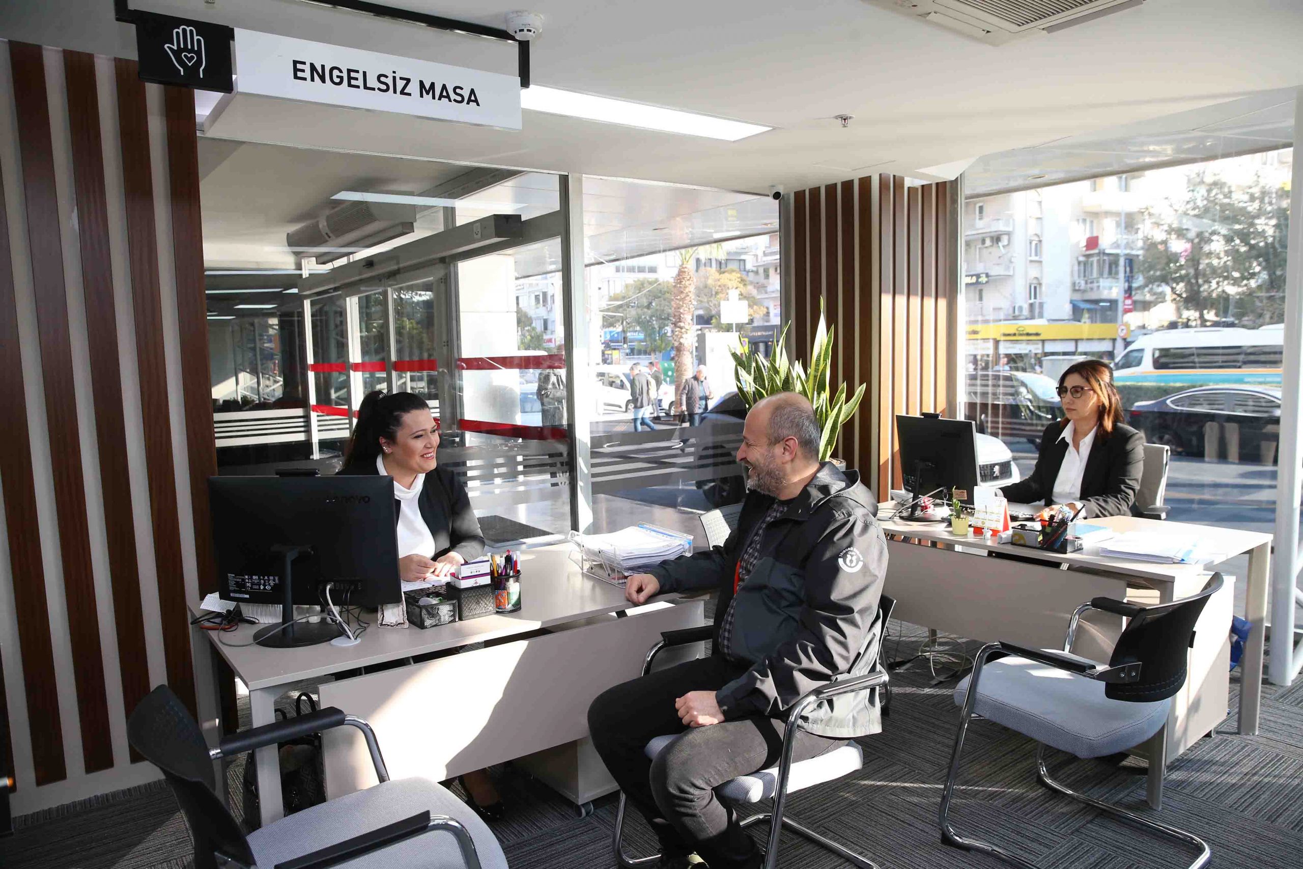 Karşıyaka’nın ‘Hızlı Çözüm Alanı’ hizmete açıldı