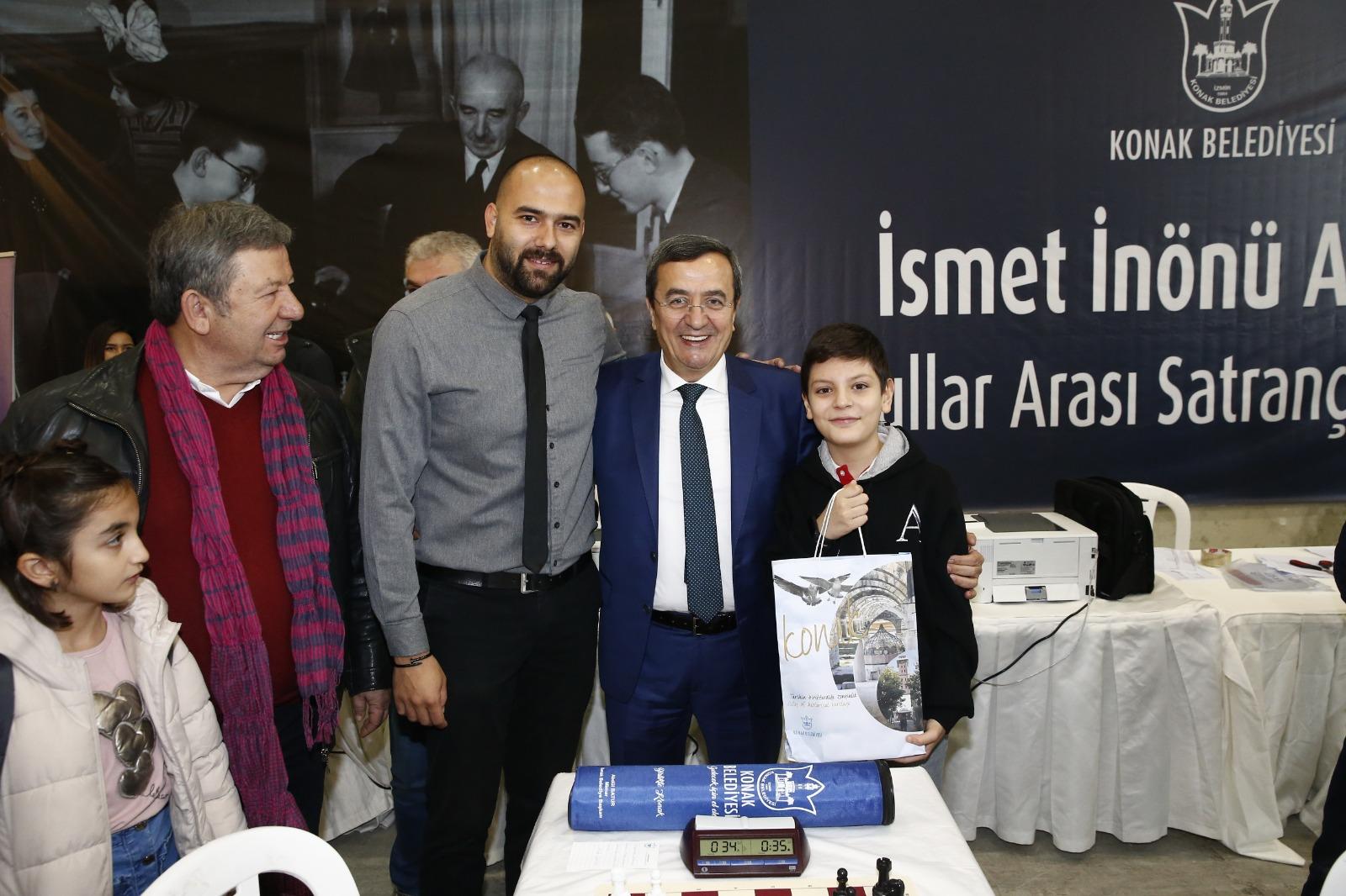 Konak’ta satranç turnuvası heyecanı başladı