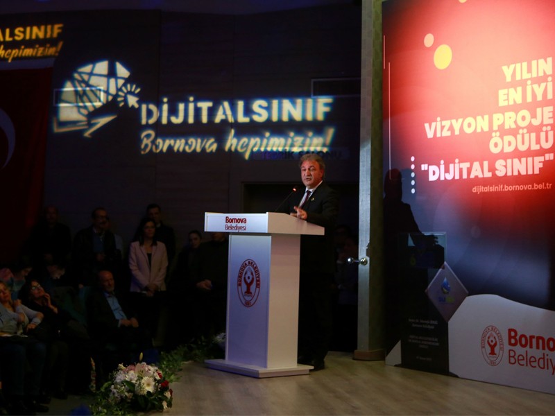 Bornova Belediyesi'nden eğitimde fırsat eşitliği yaratan proje!