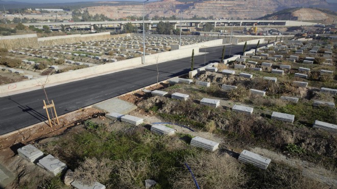 Büyükşehir'den iki ilçeye çift katlı mezarlık hizmeti!