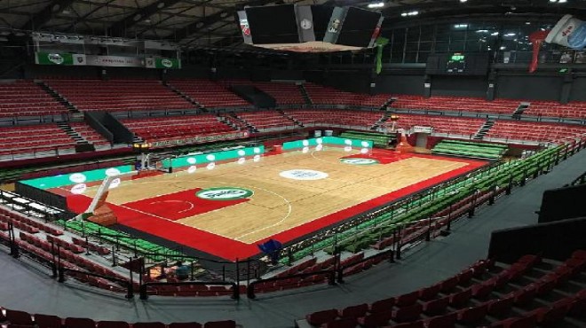 Pınar Karşıyaka'da salon gerilimi