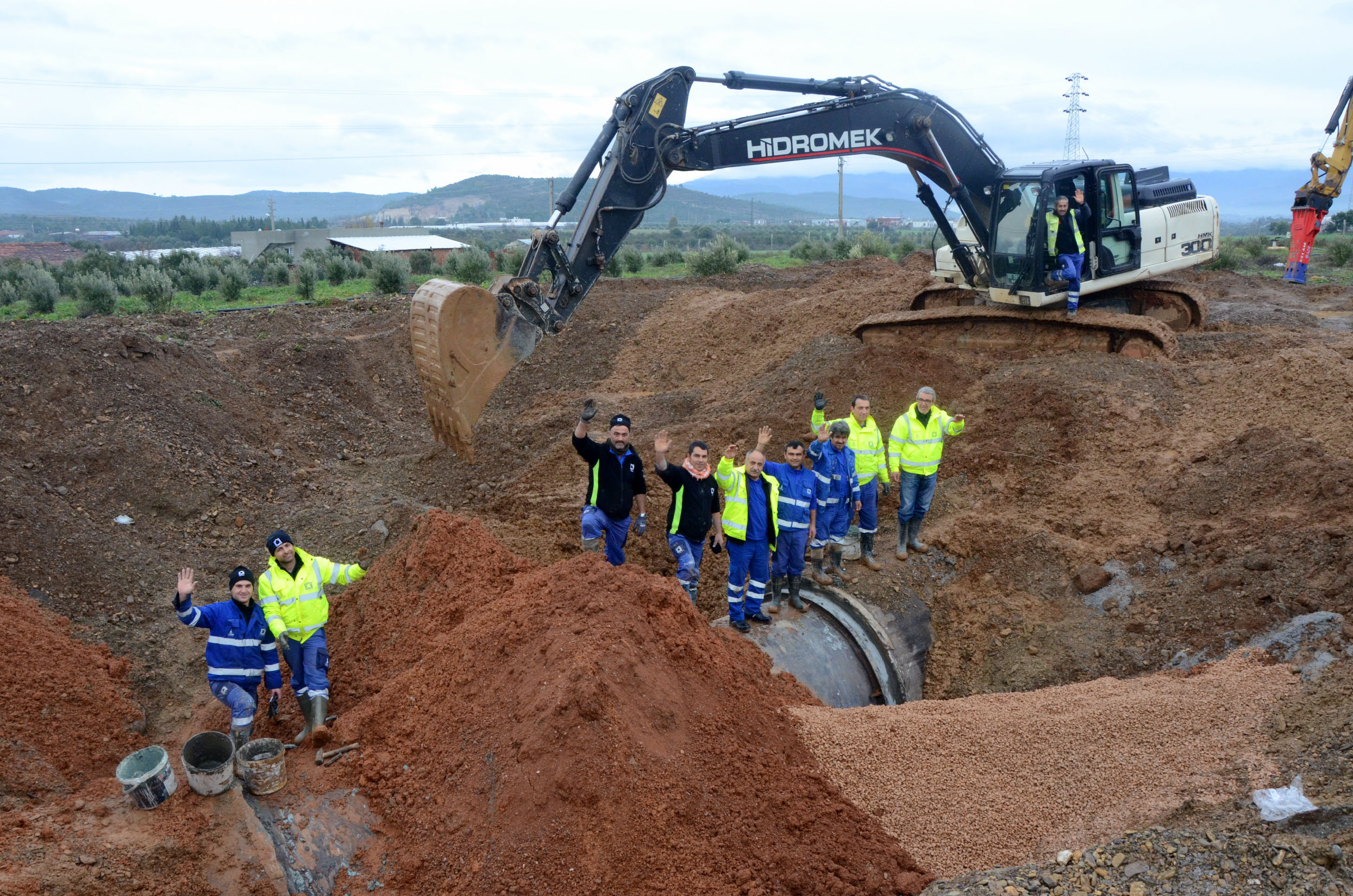 'Yağmurlu havada su yok' deyimi İzmir'de gerçek olmuştu: Arıza giderildi!