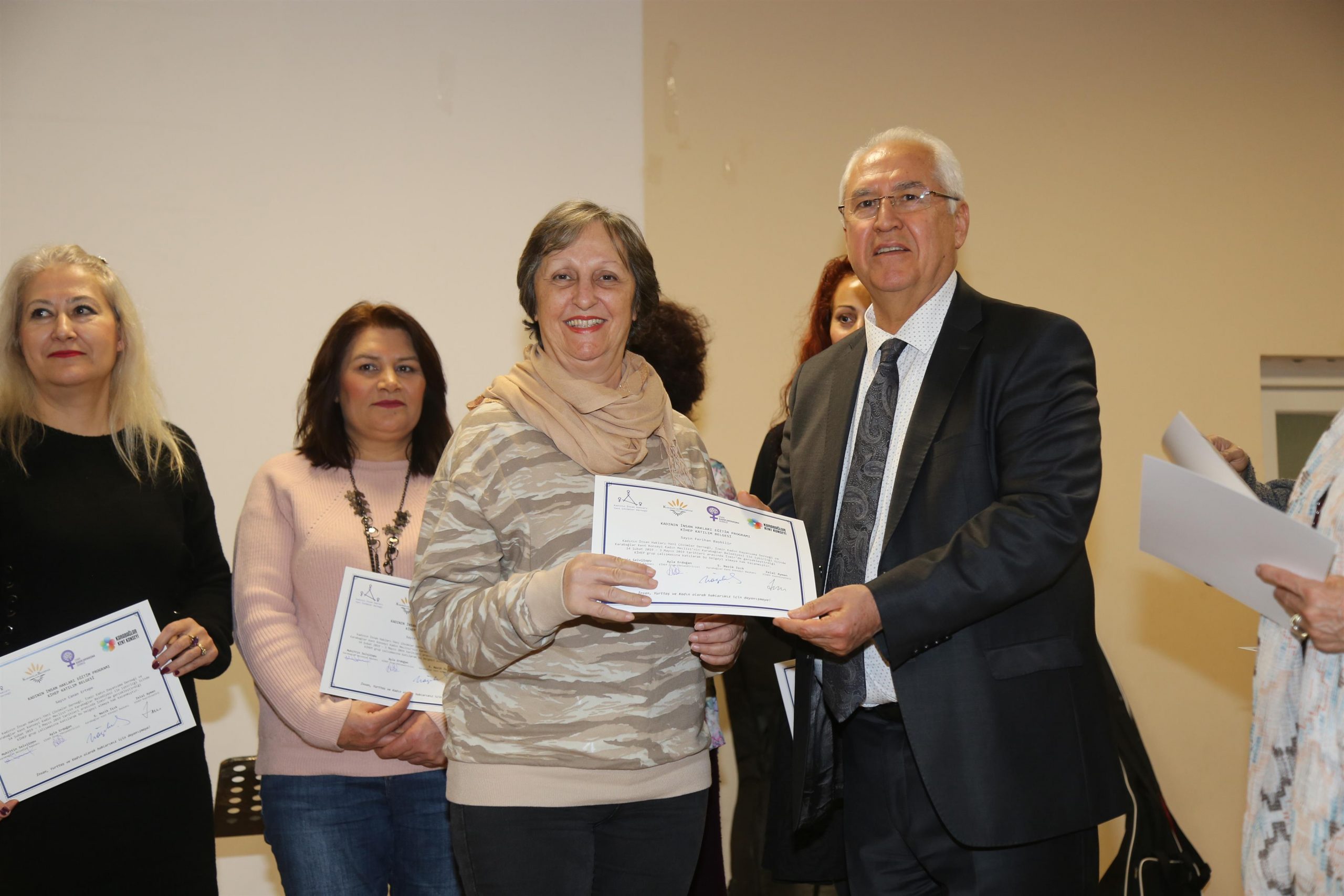 Karabağlar’da kadınların yaşamı değişiyor!