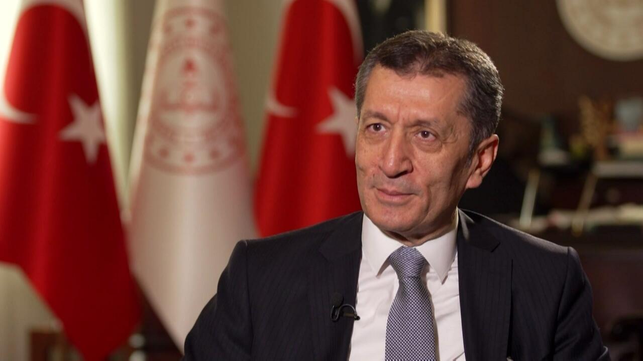 Milli Eğitim Bakanı Selçuk'tan Doğa Koleji'ndeki maaş kriziyle ilgili açıklama