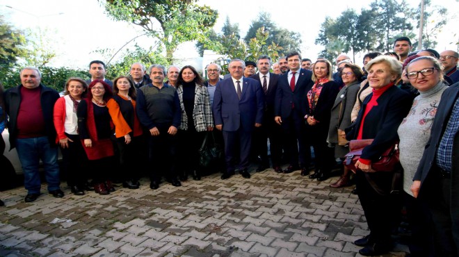 CHP'de Yücel Bayraklı Örgütü'yle buluştu: 