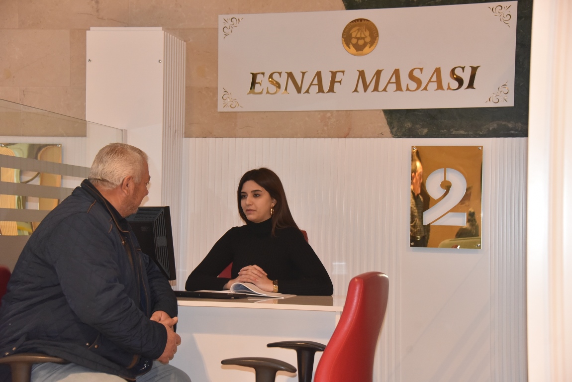 Kemalpaşa Belediyesi’nden ‘esnaf dostu’ masa